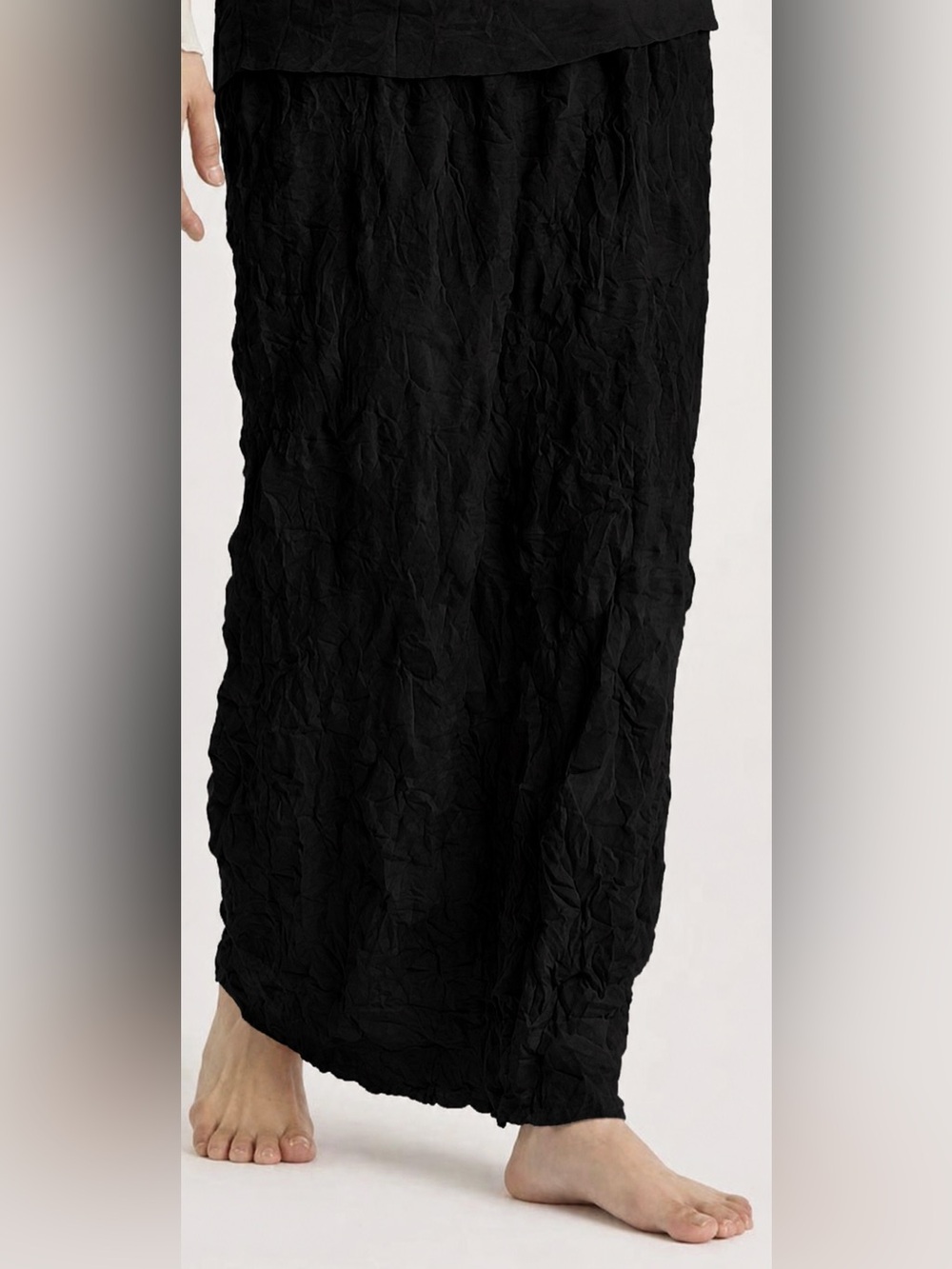 Black Crane Crinkled Knit Maxi Skirt Black Size L NWT